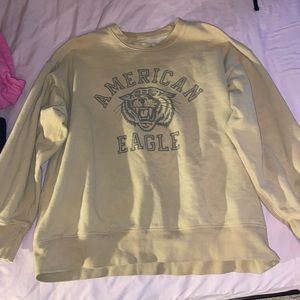 American Eagle crew neck, size Large, tan color